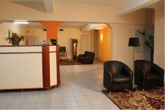 Euro Hotel Курітіба Екстер'єр фото